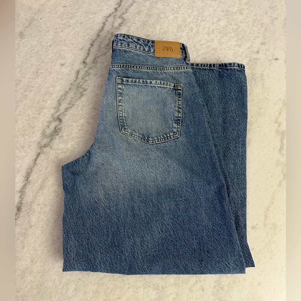 Zara Women's Light Blue Straight Jeans